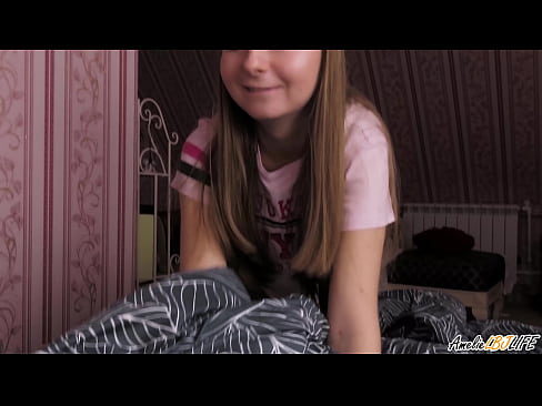 ❤️ Blondie onun BFF-ni dərindən sorur və ağzına boşaldır ❌ Gözəl porno az.pornohammer.ru ❤